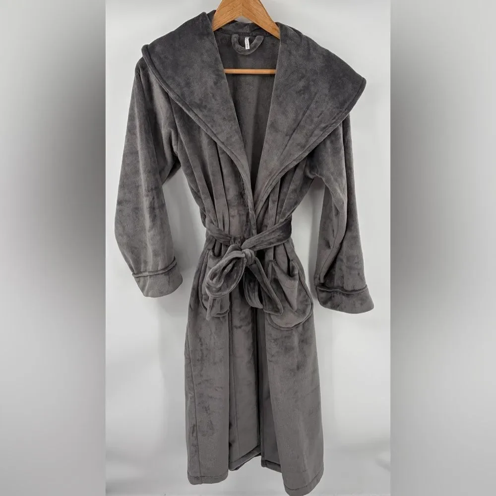 Pottery Barn cloud nine plush gray robe women’s size M comfort cozy - Picture 1 of 5